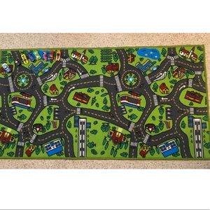 Car playmat with 8 cars.